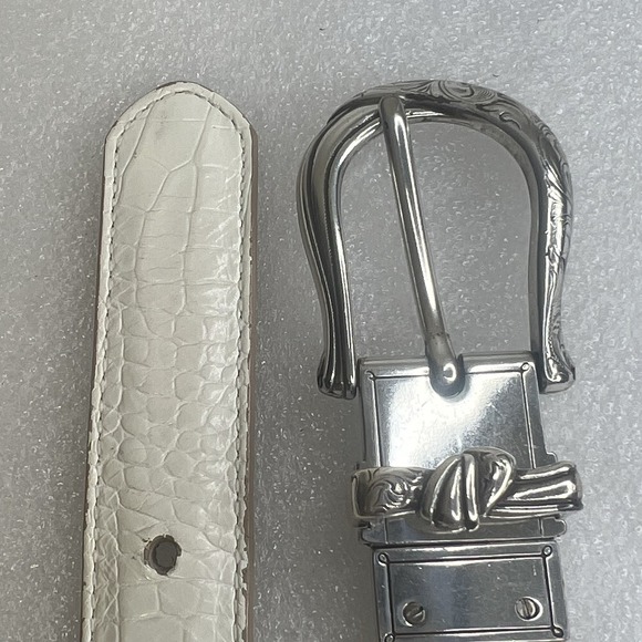 Brighton Leather Croc Embossed White/Beige Belt Ornate Silver Buckle Reversible main image 8